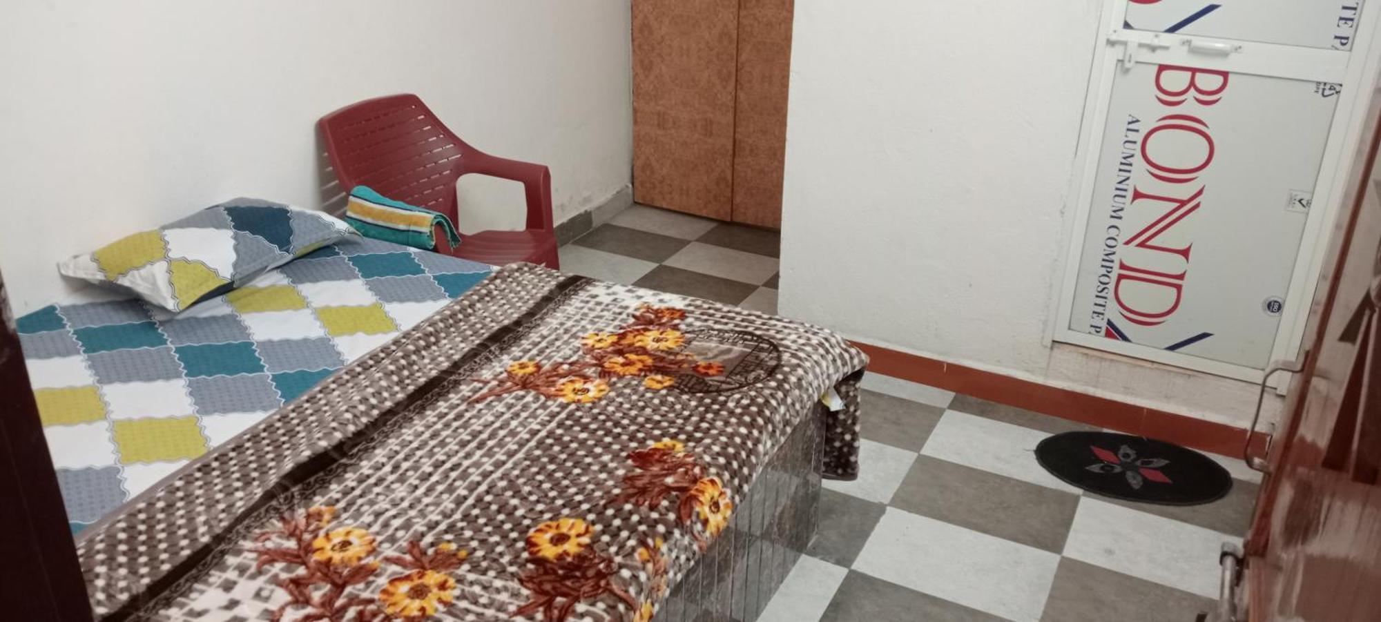 Shree Maya Home Stay Уджайн Екстериор снимка