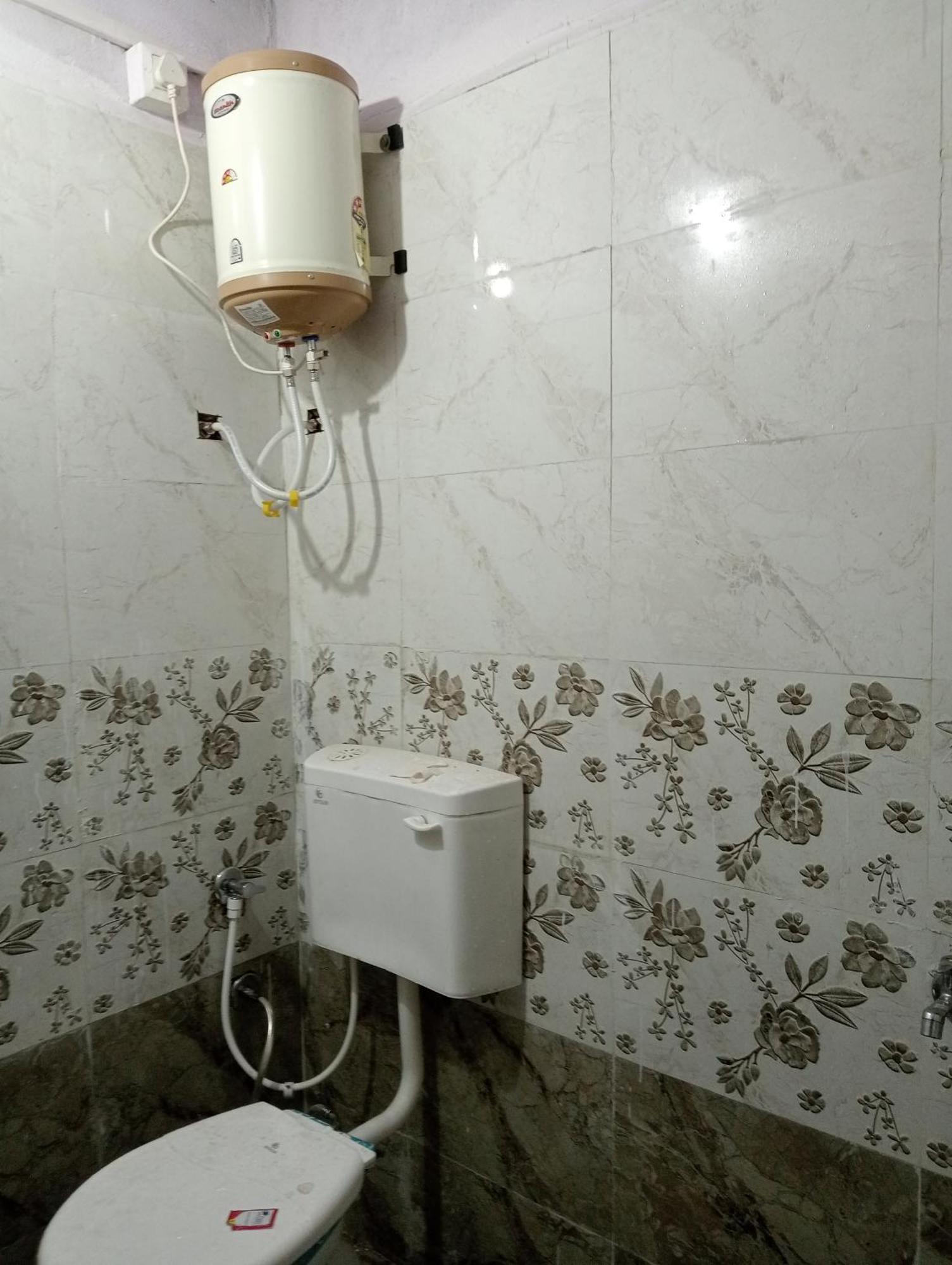 Shree Maya Home Stay Уджайн Екстериор снимка