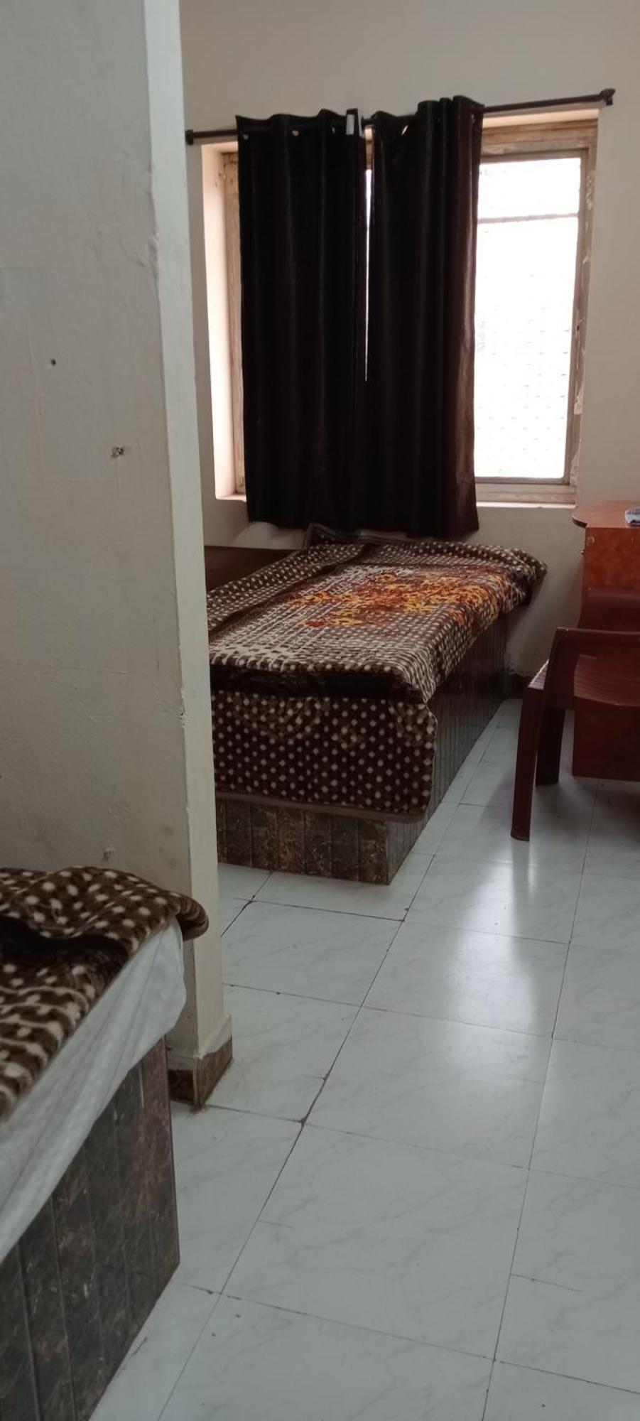 Shree Maya Home Stay Уджайн Екстериор снимка