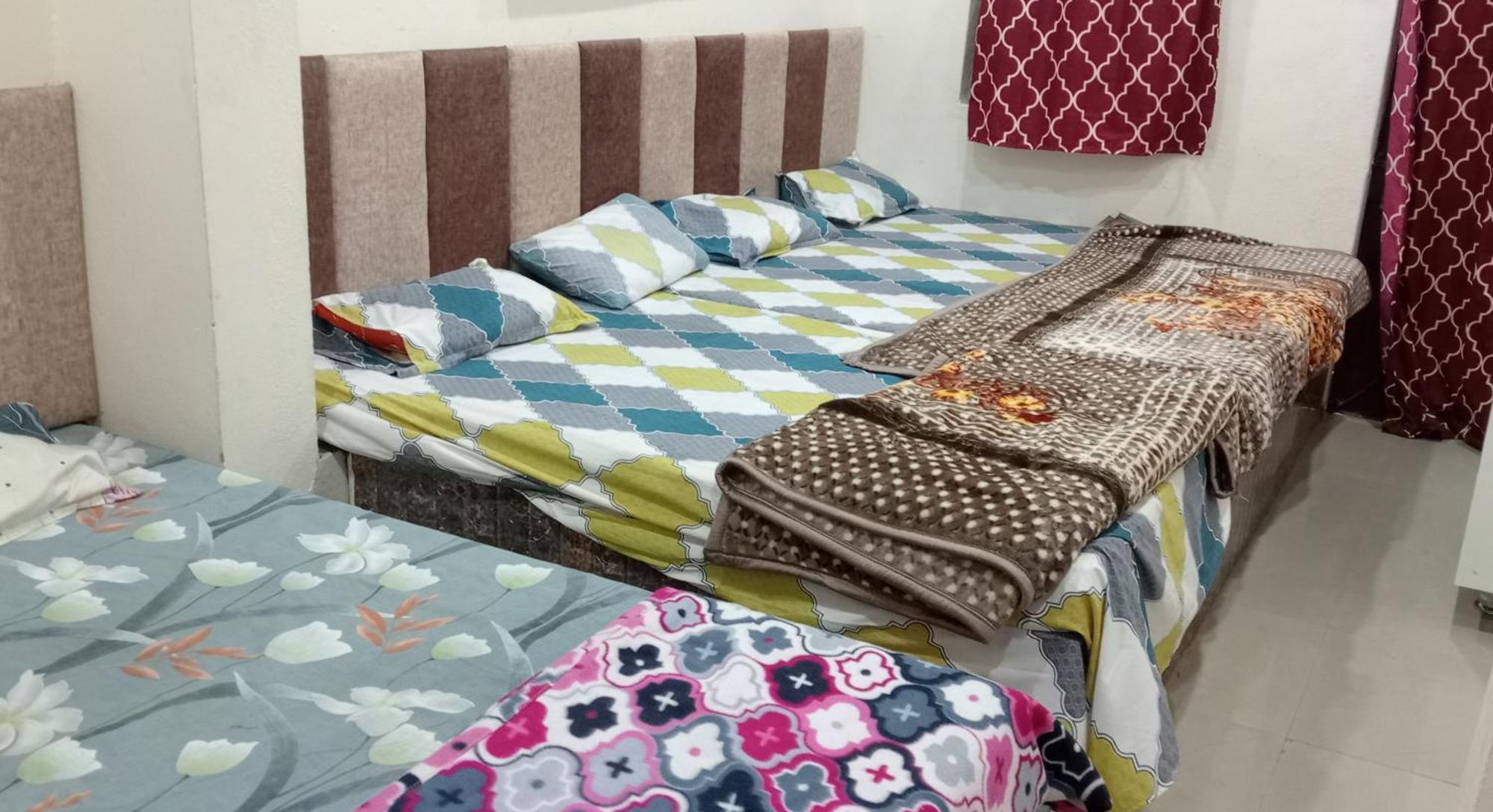 Shree Maya Home Stay Уджайн Екстериор снимка